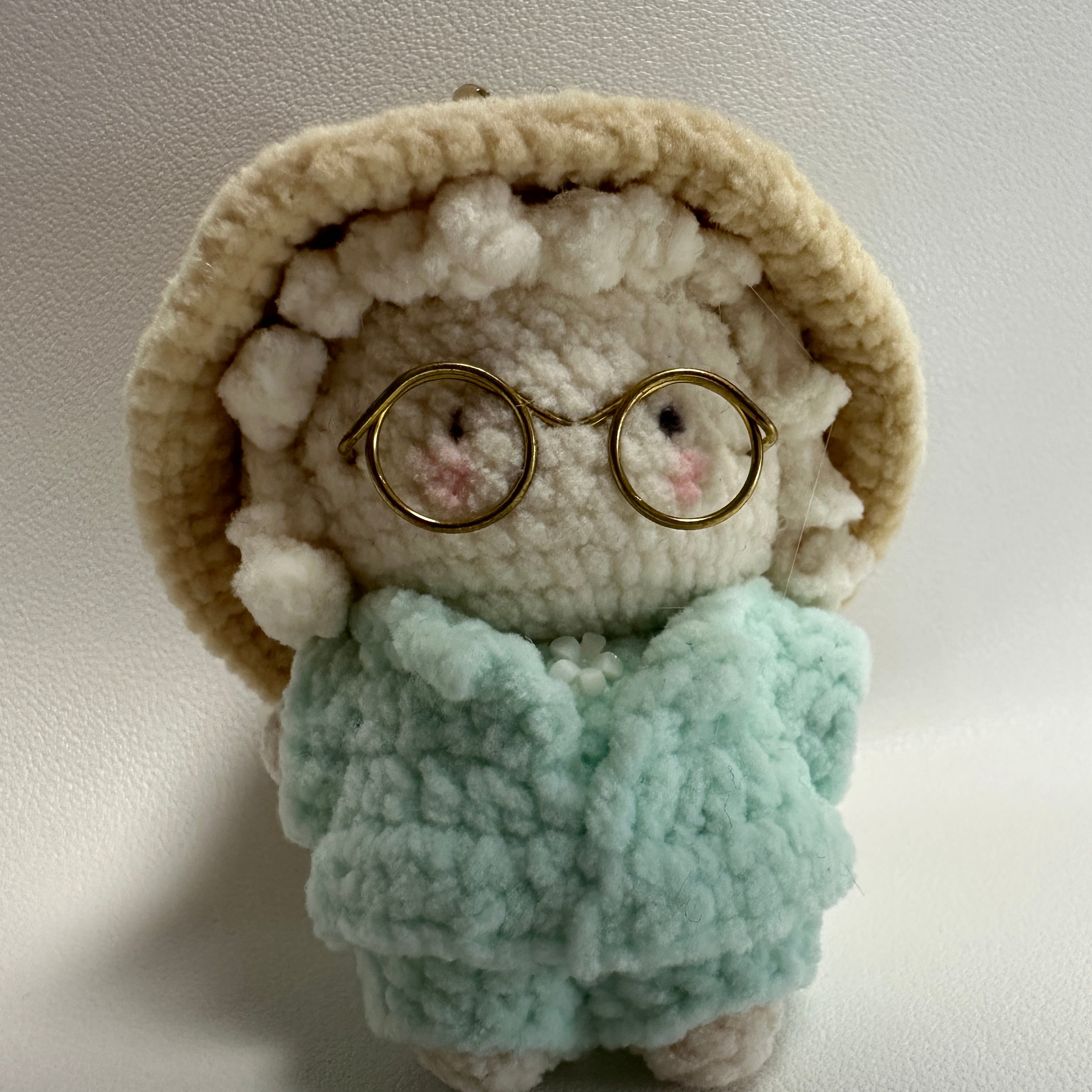 Handmade Crochet Lamb Keychain – Gold Glasses & Mint Coat | 8cm Amigurumi Charm