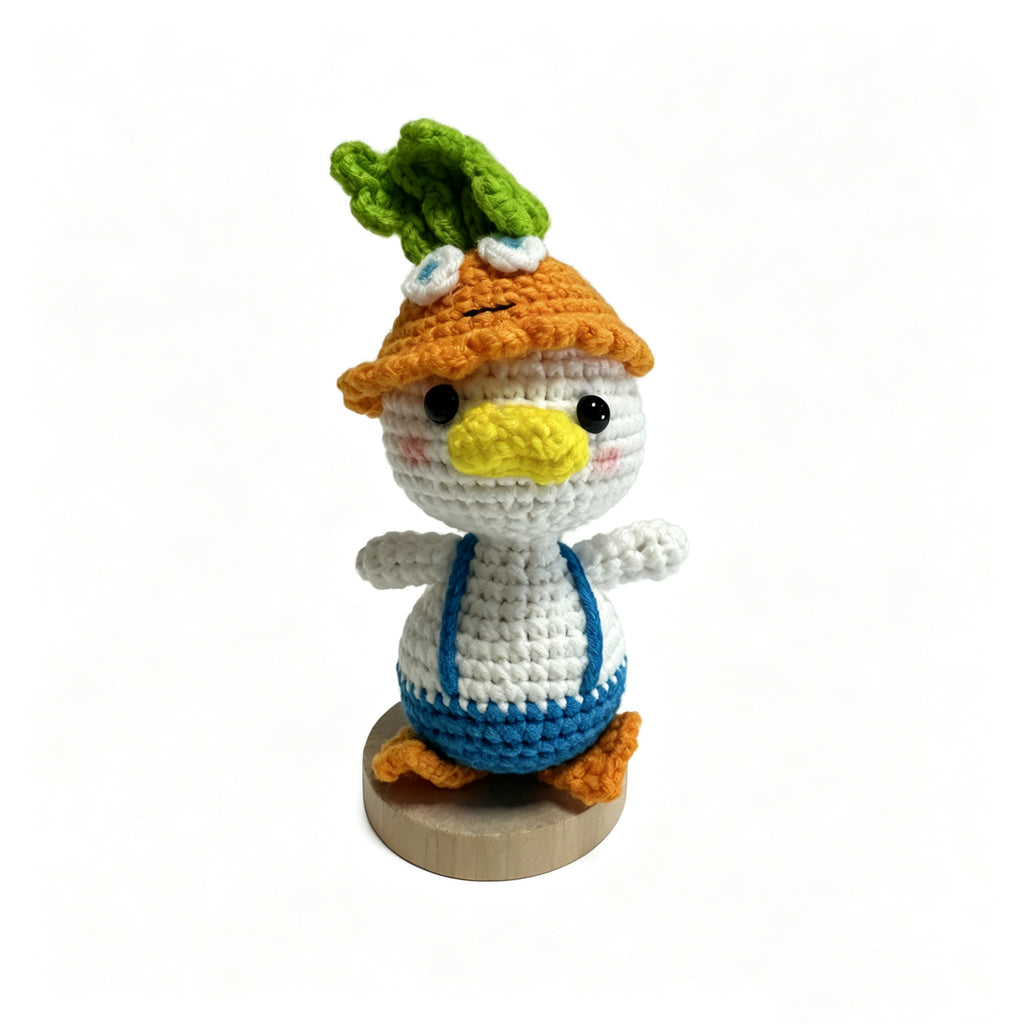 Handmade Crochet Duck Plush – Carrot Hat & Blue Overalls | 12cm×5cm Amigurumi
