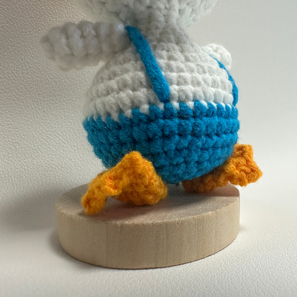 Handmade Crochet Duck Plush – Carrot Hat & Blue Overalls | 12cm×5cm Amigurumi