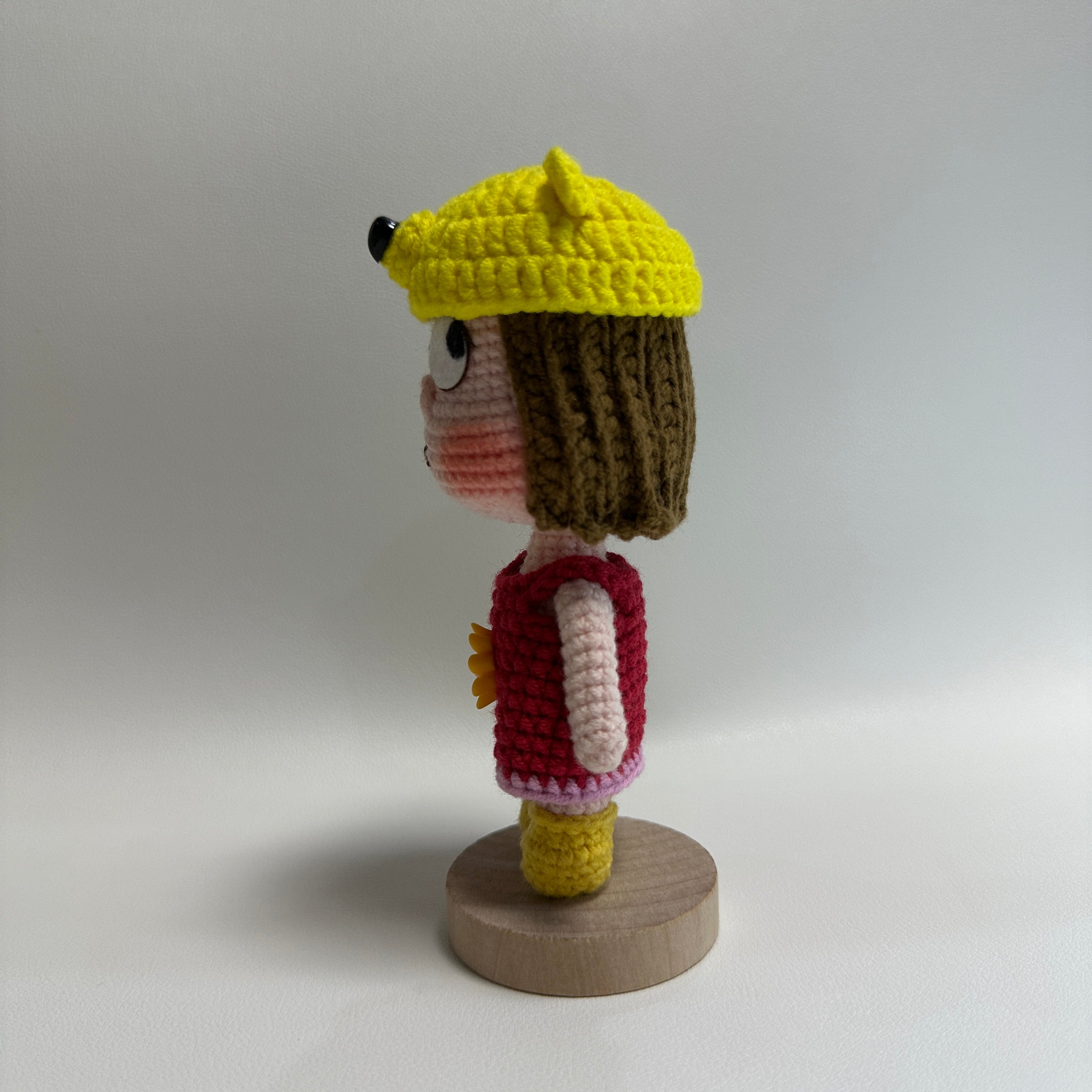 Handmade Crochet Pig Girl Doll – Removable Yellow Fish Hat | 12cm Amigurumi