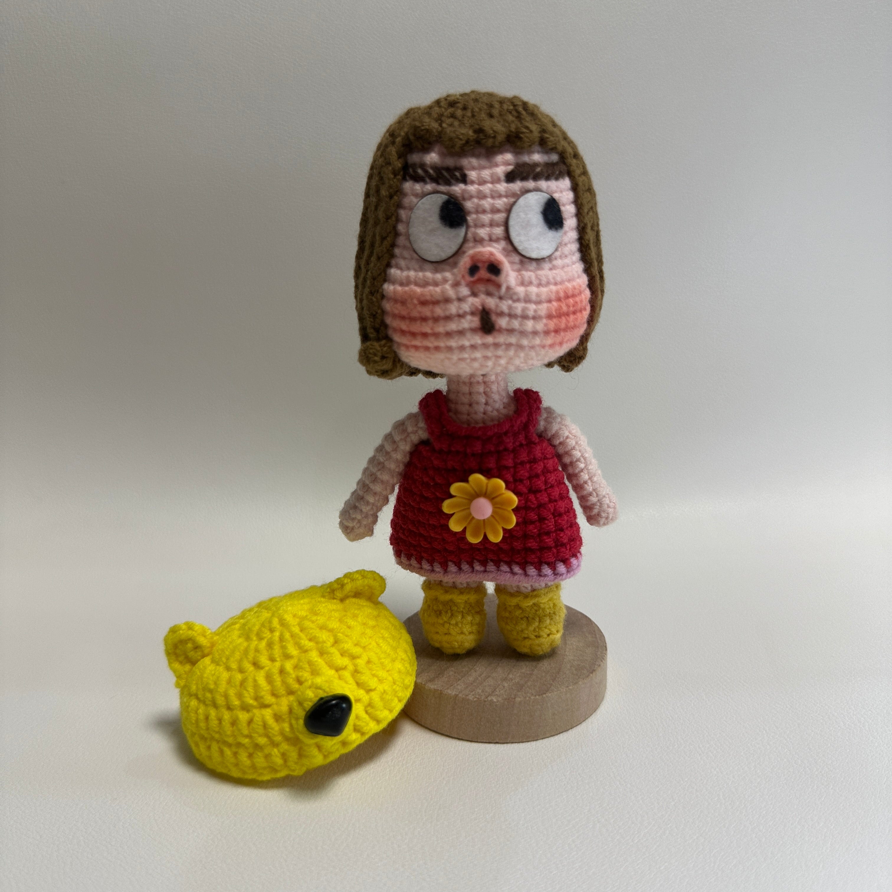 Handmade Crochet Pig Girl Doll – Removable Yellow Fish Hat | 12cm Amigurumi