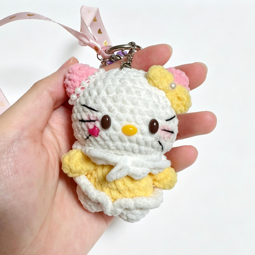 Sunny Yellow Kitty Charm — Pearly Beaded Kuromi Strap 🐱💛